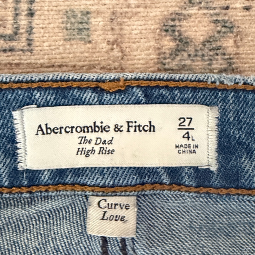Abercrombie & Fitch The‎ Dad High Rise Jeans Crossover Waistband Size 37/4L - Picture 2 of 7